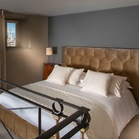 Qk Costa58 Tower Apartment Florence